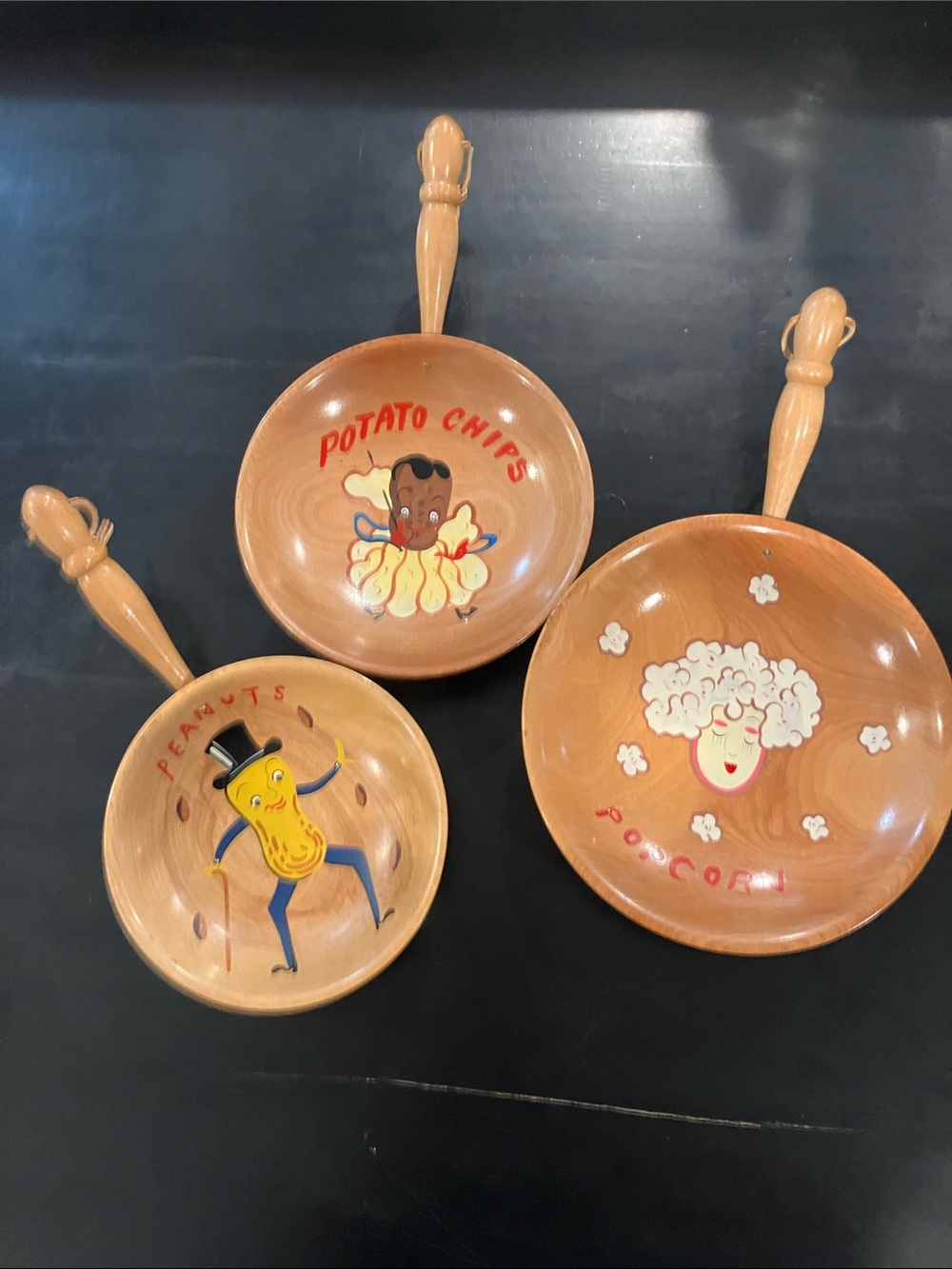 Vintage 1940’s NAPCO Hand-Painted Snack Pans Set Potato Chips, Peanuts, Popcorn